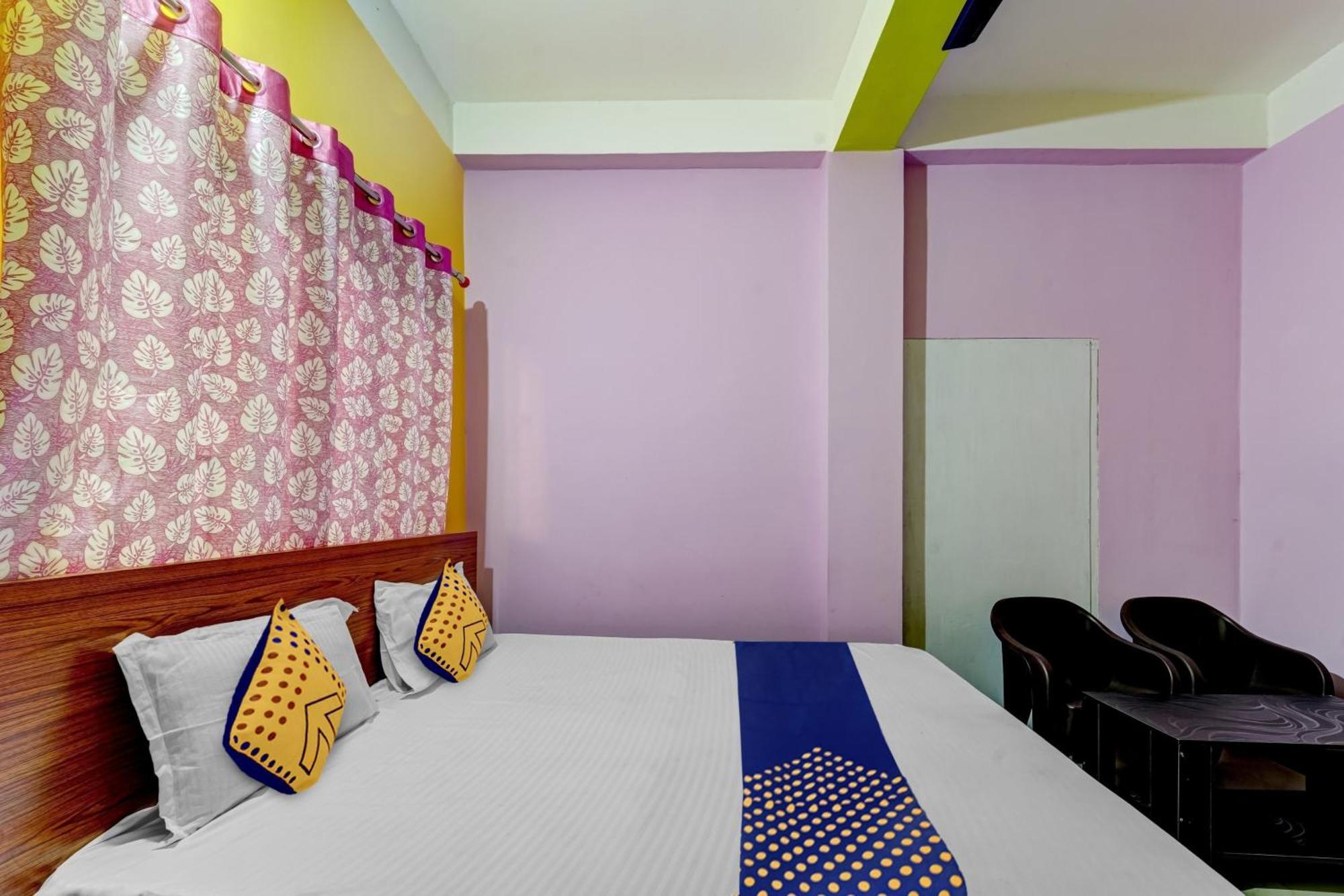 Hotel O Home Trimurti Guest House 구와하티 외부 사진