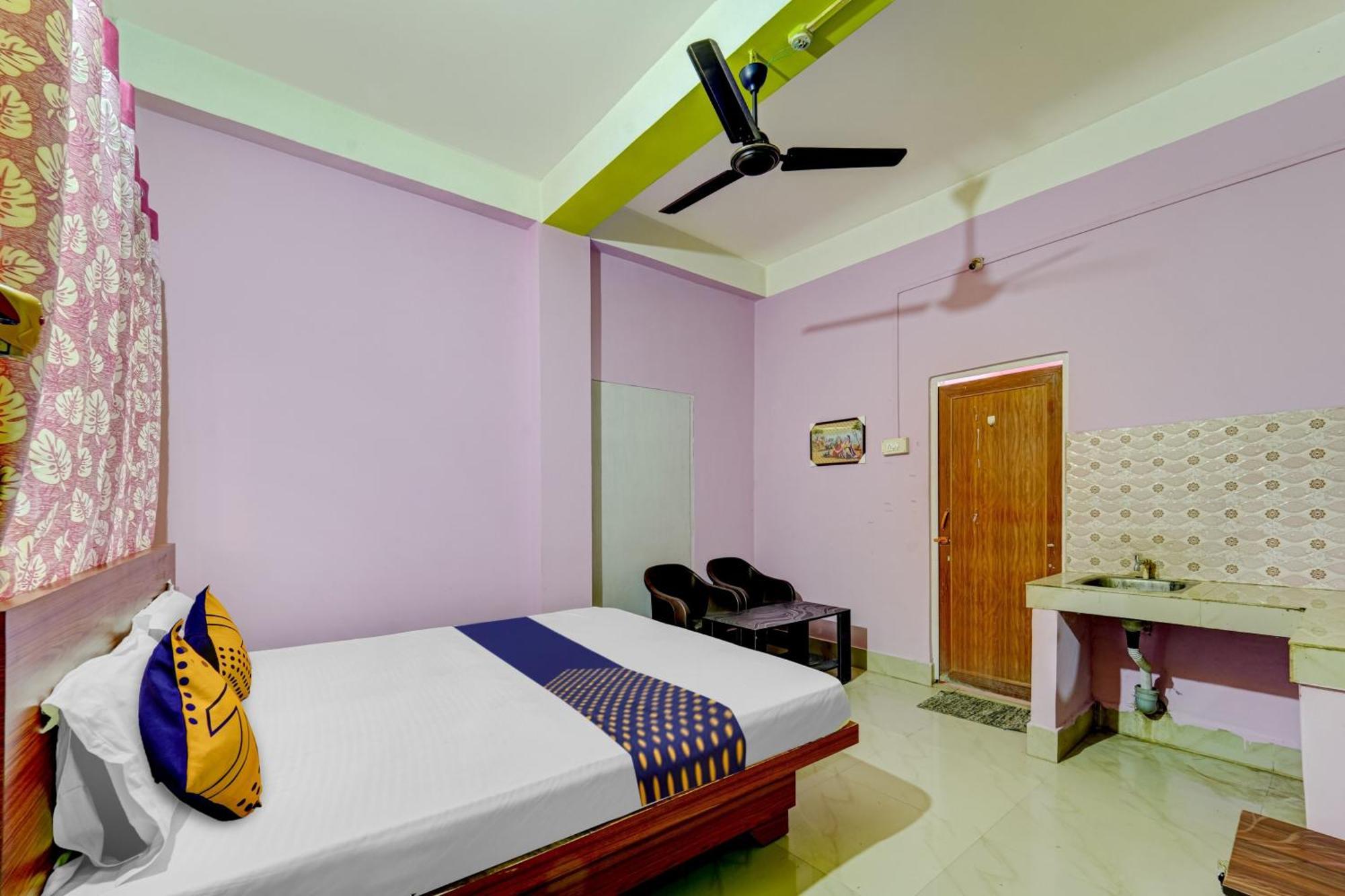 Hotel O Home Trimurti Guest House 구와하티 외부 사진